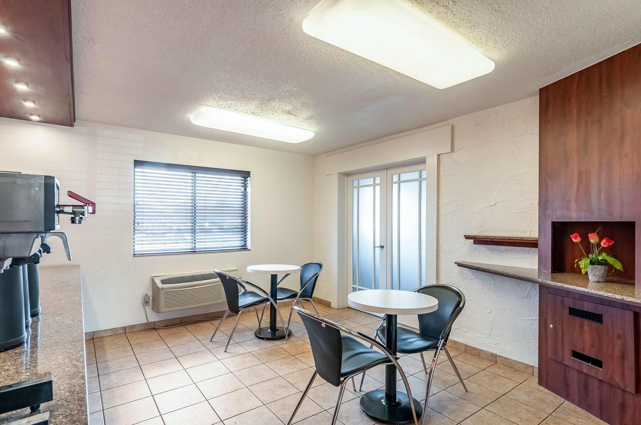 Motel 6-Naperville, Il Εξωτερικό φωτογραφία